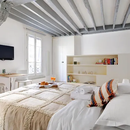 Le Marais & Pompidou - Cityapartmentstay Paris